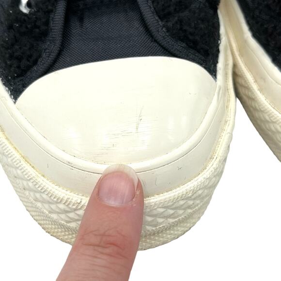 CONVERSE Chuck 70 Sherpa High Top Sneakers in Black & White SZ 8.5 - Picture 7 of 11